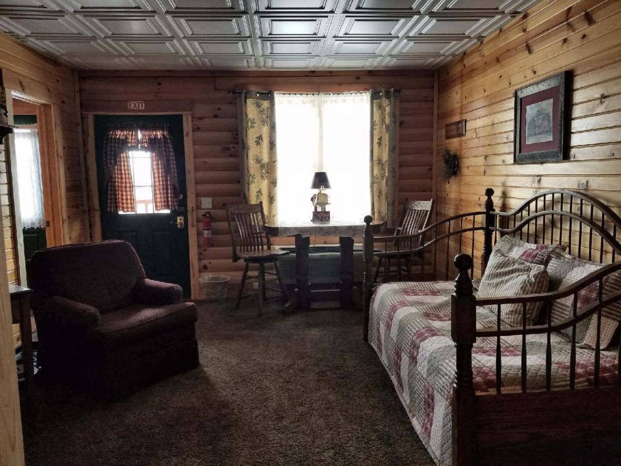 Amish Blessings Cabins Millersburg Exterior photo